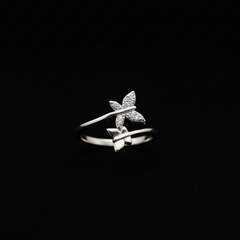 Twin Petals Ring