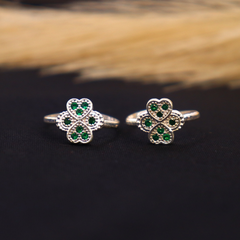 Emerald Clover Silver Toe Ring